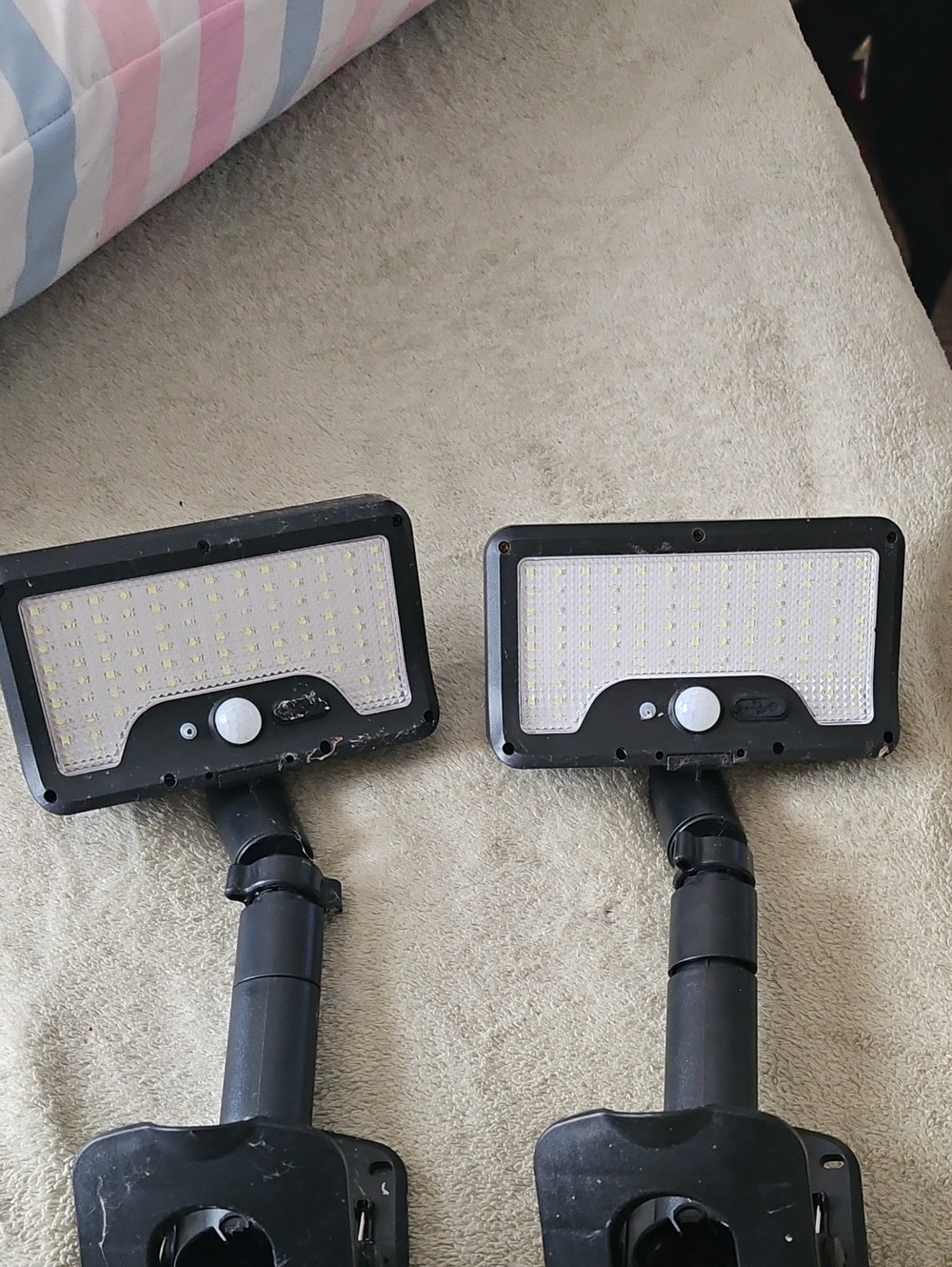 2 Solar Powered Motion Lights